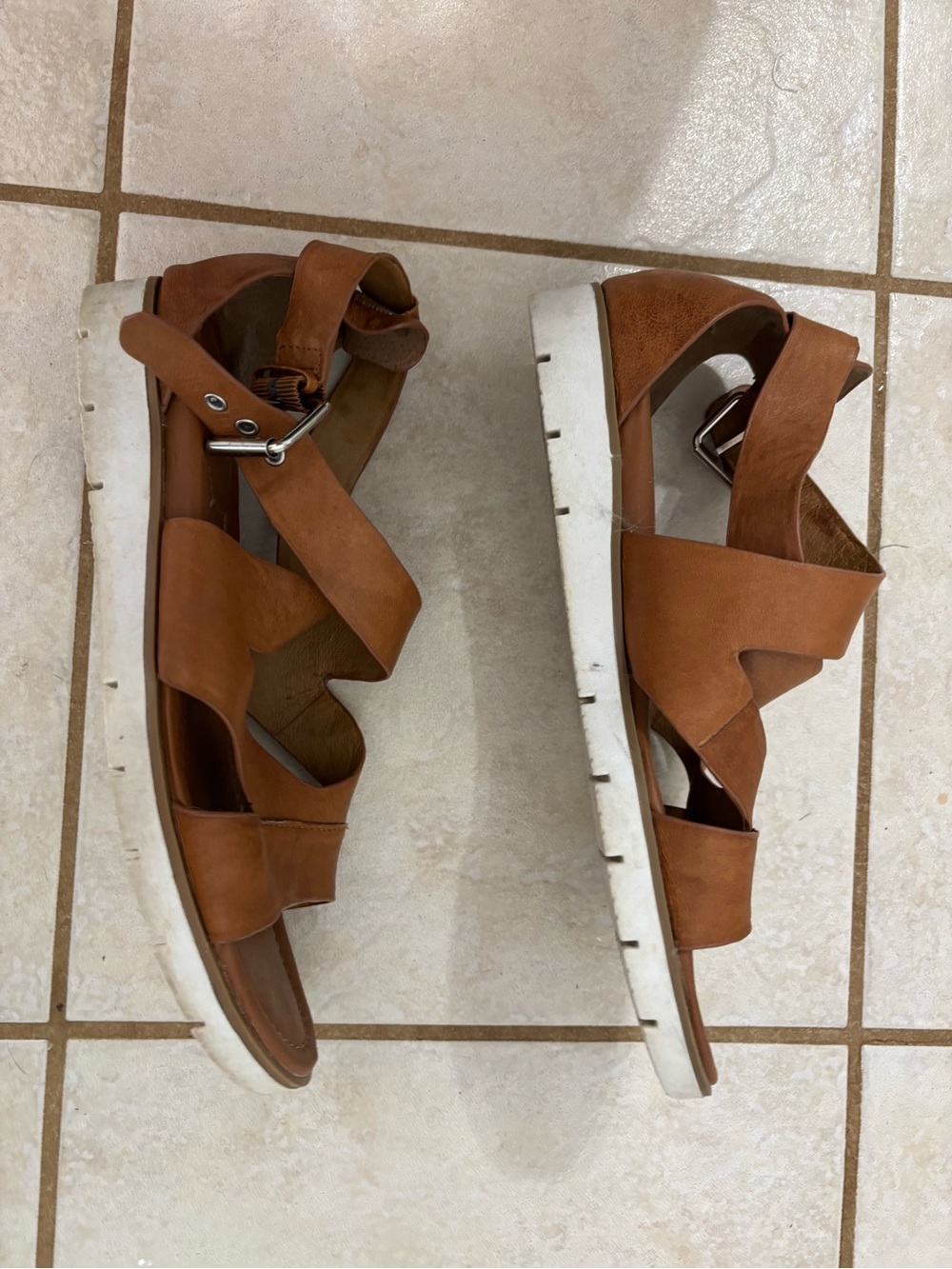 Sofft Leather Sandal - Picture 4 of 5